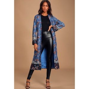 LULU’S Feeling Tranquil Blue Floral Print Robe